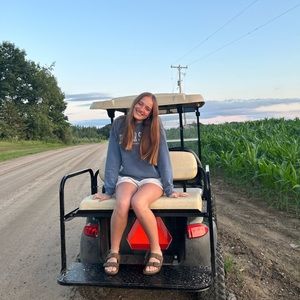 Meet your Posher, Liv